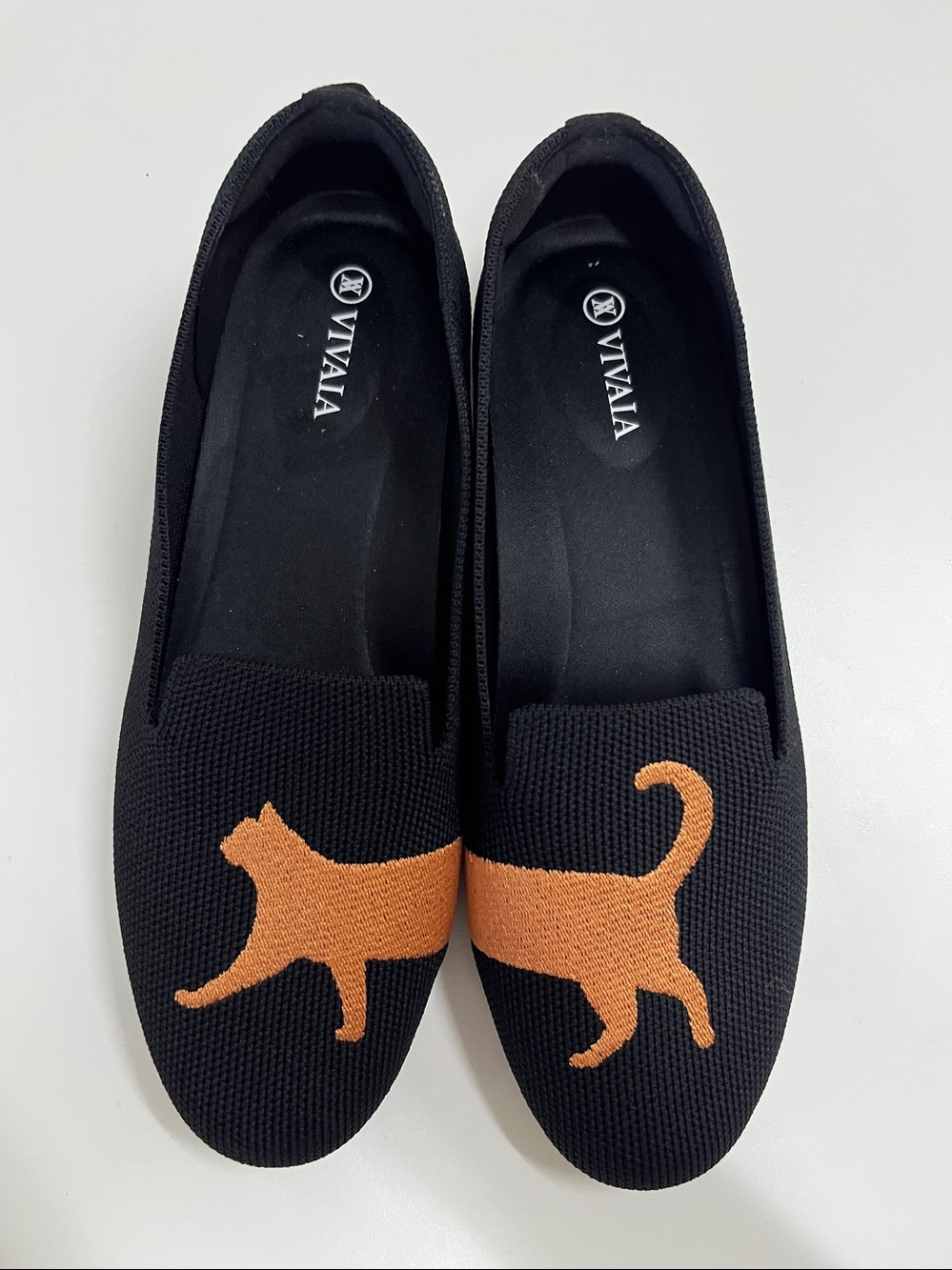 NWOT Vivaia Audrey round toe orange cat embroidered loafers size 7/37.5 - Picture 3 of 5